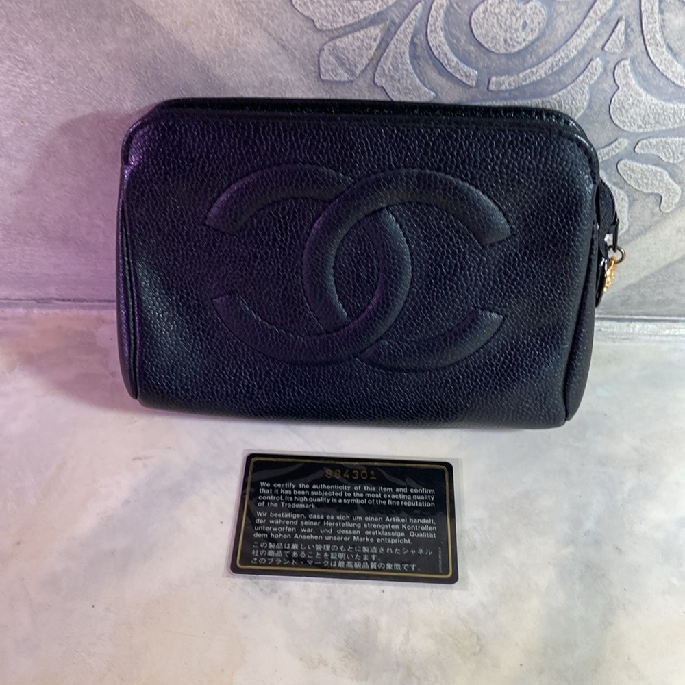 Chanel Black Leather Clutch with Embossed Logo and gold hardware/authenticity - Picture 2 of 6
